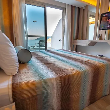 Premium Hotel