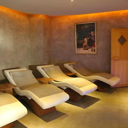 Premium ホテル 5*